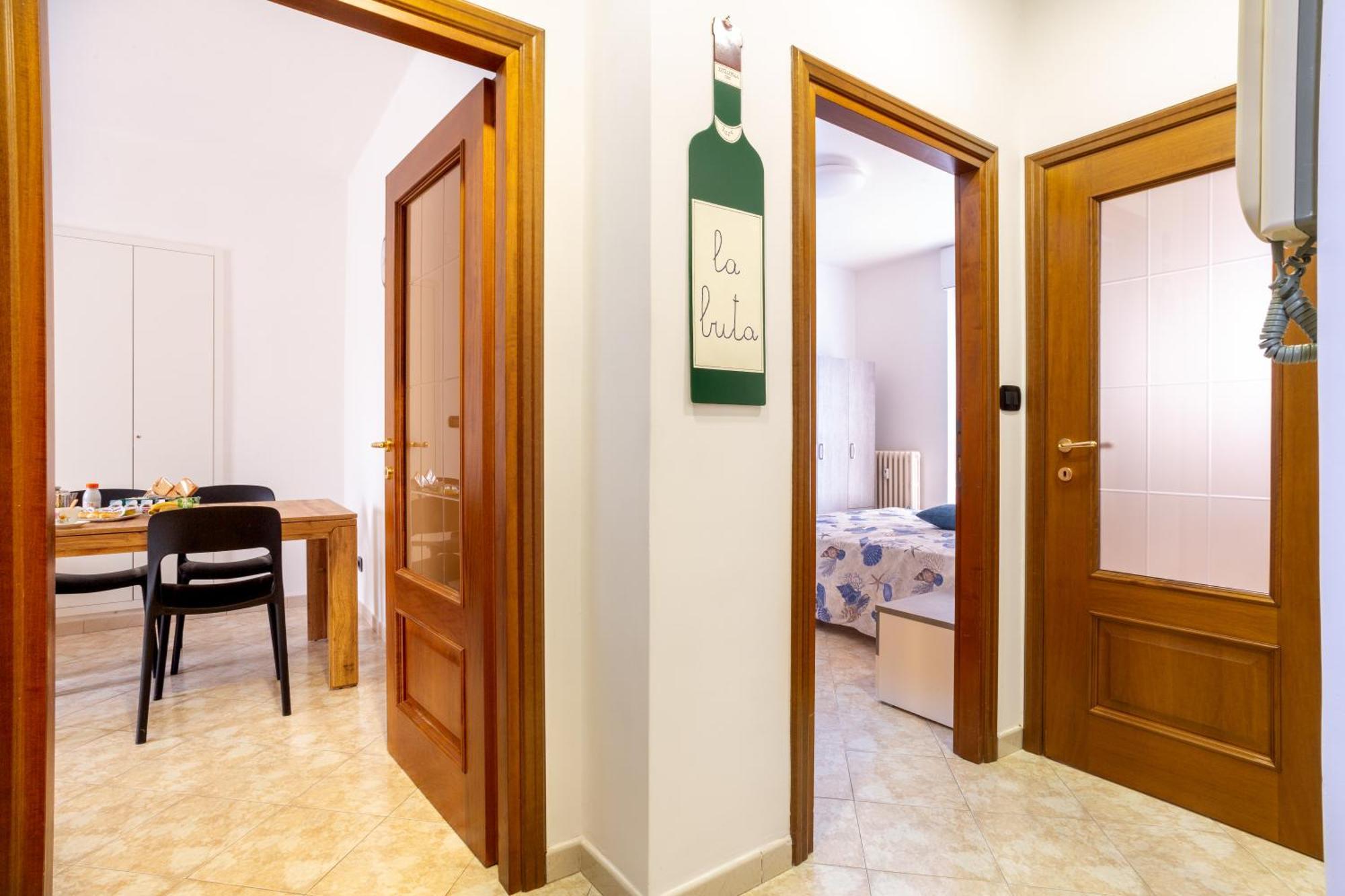 La Buta Apartment *